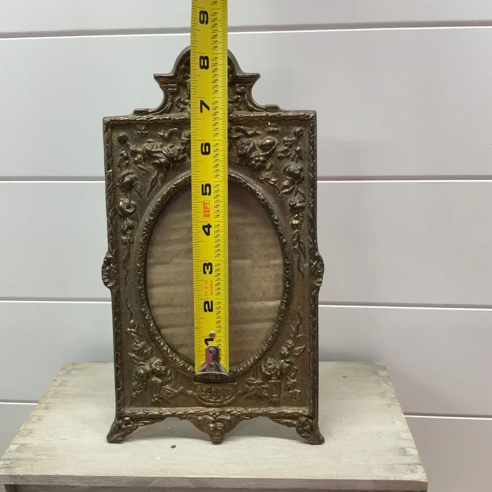 Vintage Ornate Brass Picture Frame Victorian Style Oval Tabletop Easel 10.5in